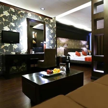 Hotel La Corona Manila